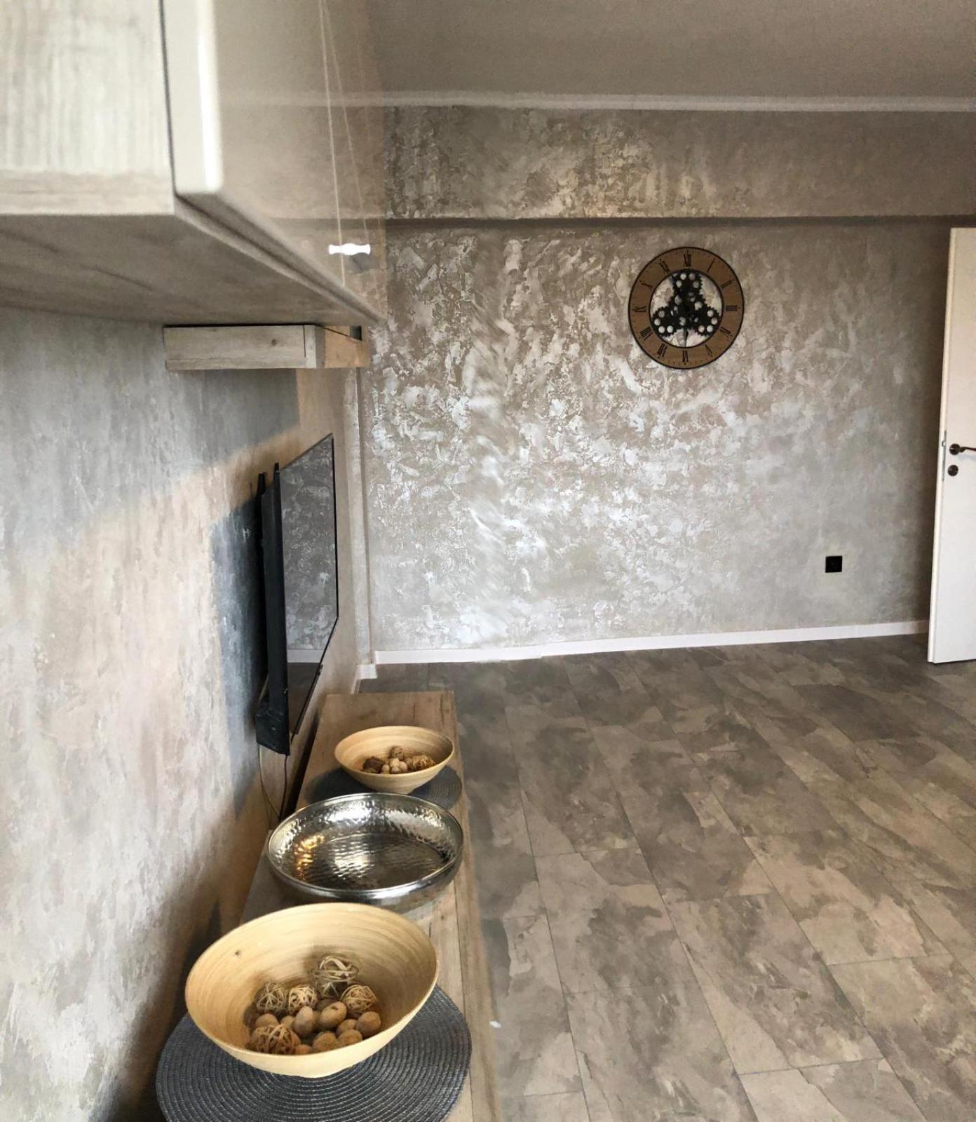 Alfredo Apartament Buzău Exteriér fotografie